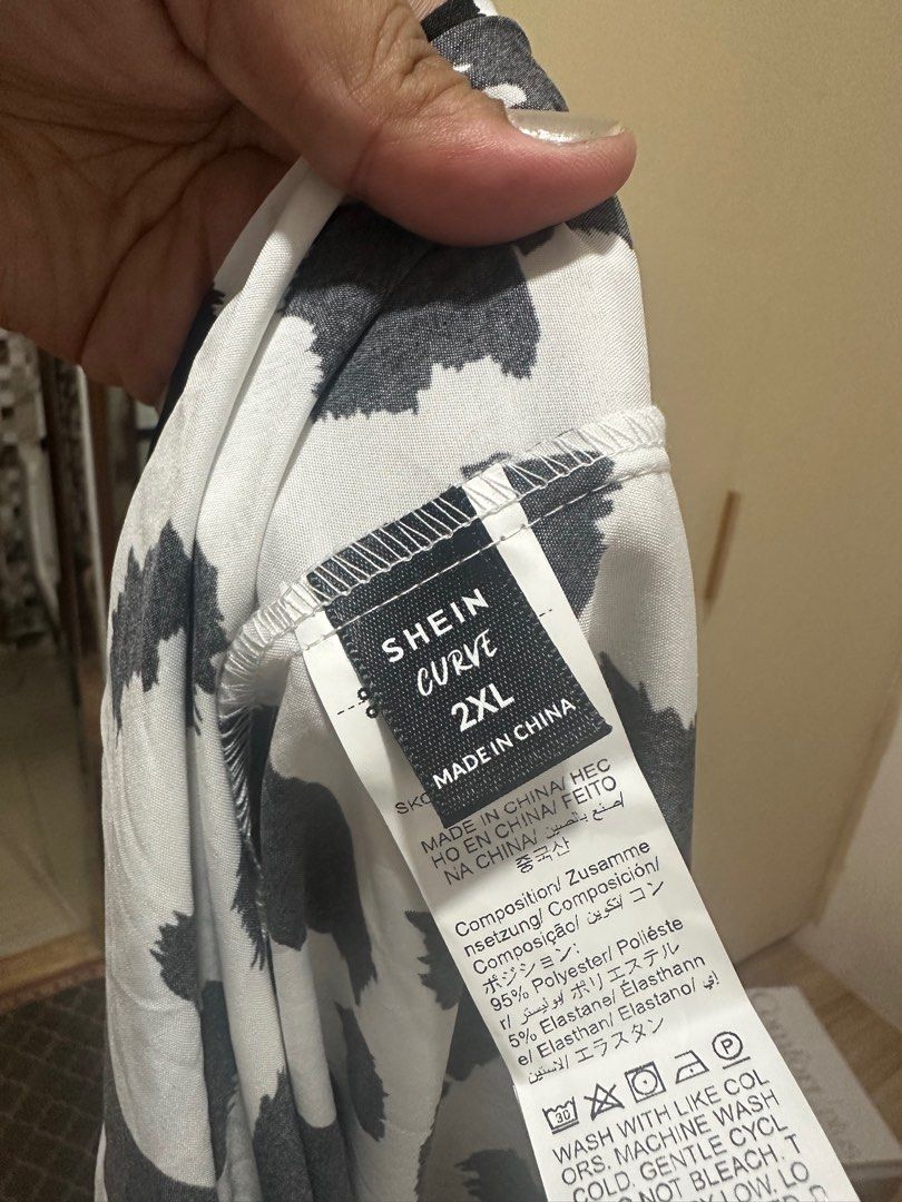 Venus cut dress shein (Category: Dresses) located in Porac. Submitted by prelovedanddeclutter (Listing ID 1376701472, Image 3). Description: Venus cut dress, knee length Rfs short for my liking .