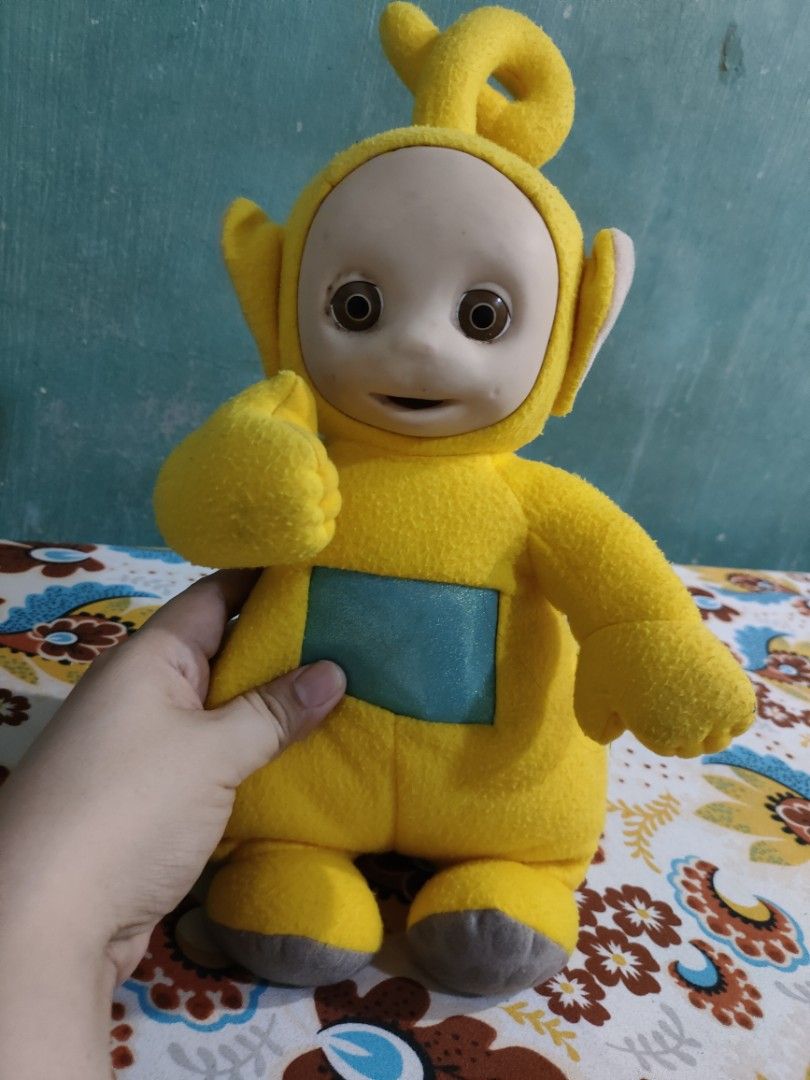 Vintage 1999 Laa Laa (Category: Vintage Collectibles) located in Manila. Submitted by imperialfeline (Listing ID 1376664703, Image 1). Description: from hk box....