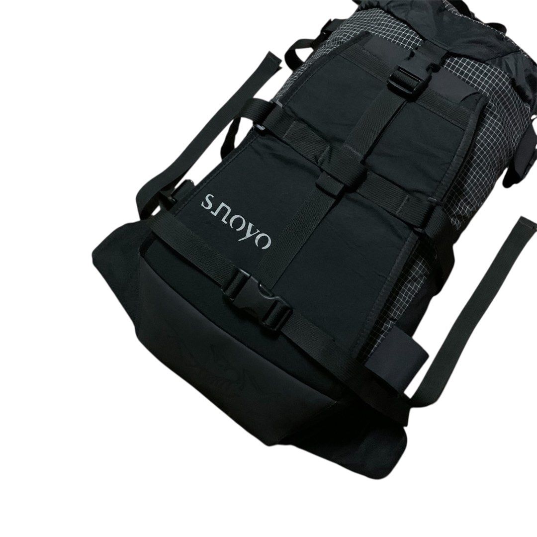 Vintage Arcteryx Snoyo Daypack Backpack (Category: Backpacks) located in Muntinlupa City. Submitted by rtyfck (Listing ID 1376707705, Image 3). Description: Arcteryx Snoyo Daypack (rare piece) •SIZE : OS •ISSUE : minimal sign of usage , scratches , replaced buckle on last 2 picture please check all pictures •OVERALL CONDITION : 9/10.