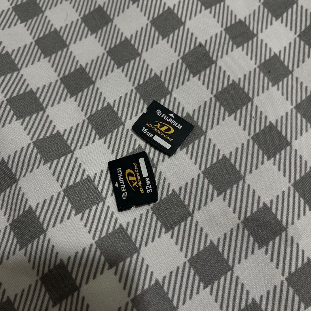 (RESTOCK) XD CARD / DIGICAM DIGI CAM DIGITAL CAMERA (Category: Memory & SD Cards) located in Taguig. Submitted by flash.forward (Listing ID 1376714180, Image 1). Description: fully functional 16mb: 1,600 32mb: 1,800 also have: 1gb: 1000 2gb: 1500.