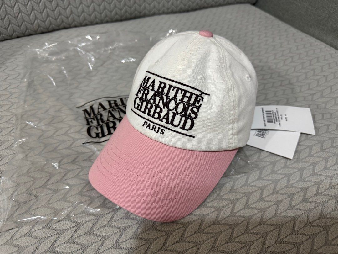 100% new & real* MARITHE FRANCOIS GIRBAUD雙色帽子, 女裝, 手錶及配件, 帽- Carousell