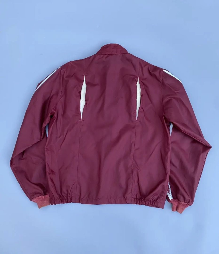 1980s Vintage Hondaline Racing Jacket (Category: Coats, Jackets and Outerwear) located in Baguio. Submitted by thecollector2600 (Listing ID 1376962436, Image 2). Description: 24 x 26 in worn condition Built with reflector on the back, (the white diagonal 2 lines on the back) With stripes on the hands as well Vintage ziplock zippers Has some signs of usage including some loose stitches Fits medium to large Lining is unavailable.
