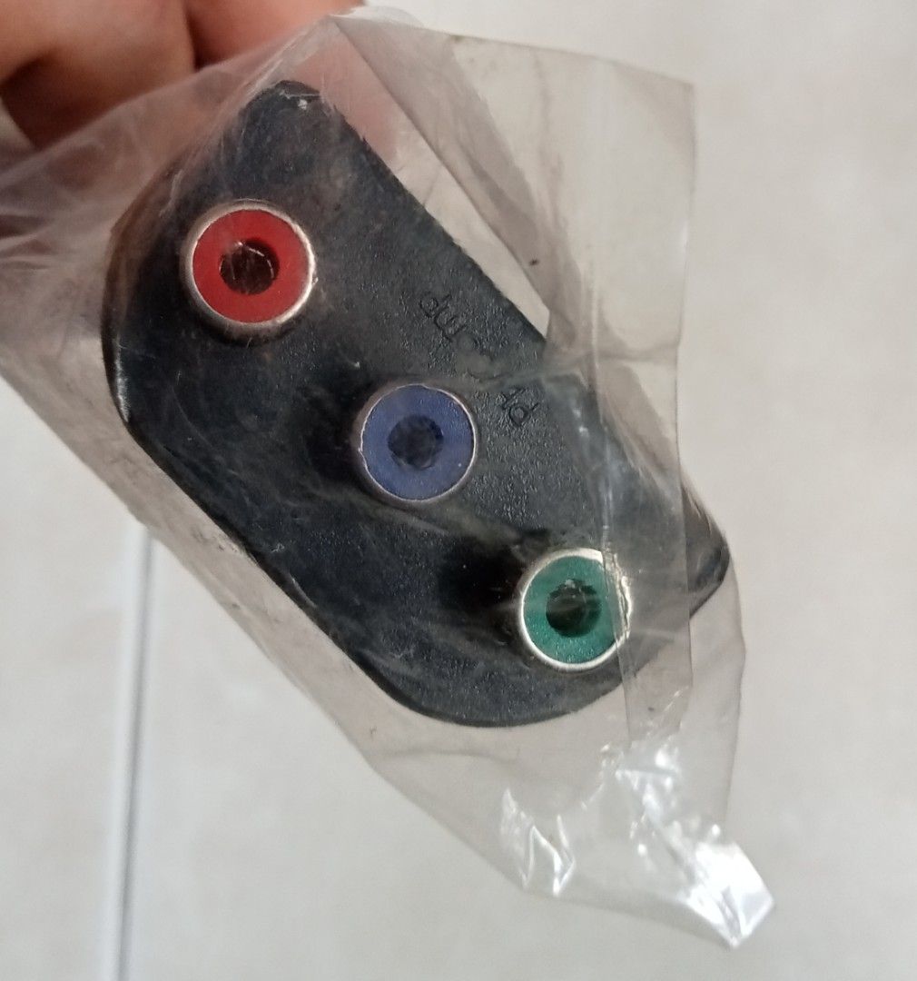7 Pin S-Video Mail To 3 RCA Female RGB Component Adapter Cable (Category: Cables & Adaptors) located in Singapore. Submitted by kyawyadana84479 (Listing ID 1376886815, Image 3). Description: 7-pin S-Video to 3 RCA female RGB component adapter cable. New in package. Black. Connects older devices to TVs/monitors. Meetup at Jurong East MRT..