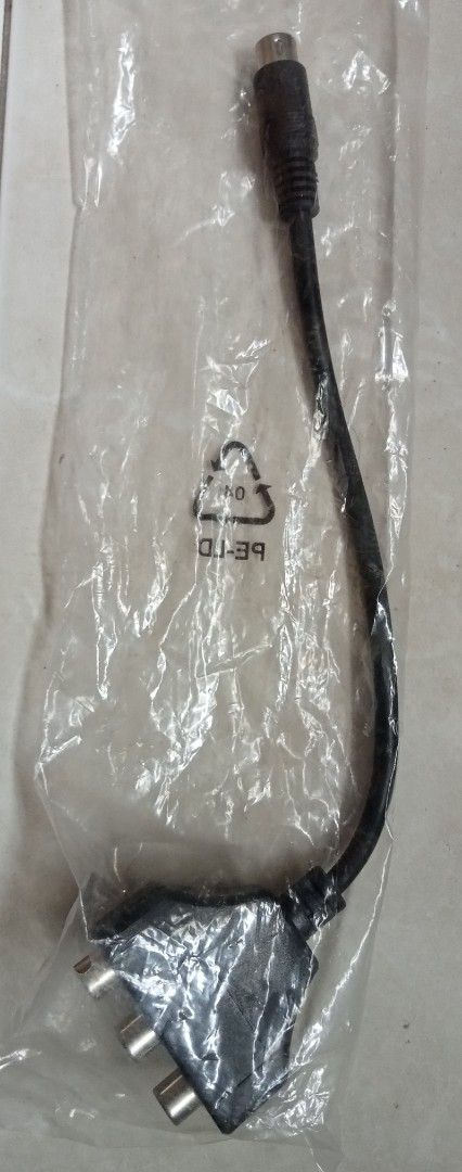 7 Pin S-Video Mail To 3 RCA Female RGB Component Adapter Cable (Category: Cables & Adaptors) located in Singapore. Submitted by kyawyadana84479 (Listing ID 1376886815, Image 1). Description: 7-pin S-Video to 3 RCA female RGB component adapter cable. New in package. Black. Connects older devices to TVs/monitors. Meetup at Jurong East MRT..