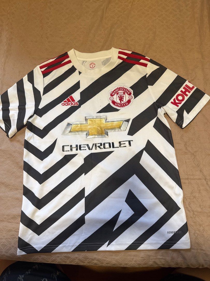 Adidas Manchester United Jersey, Men's Fashion, Activewear on