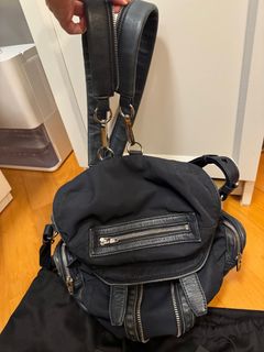 （分類：）位於 。 由 bag_guys 提交（商品編號 1376918817，圖片 1）。簡介： 。