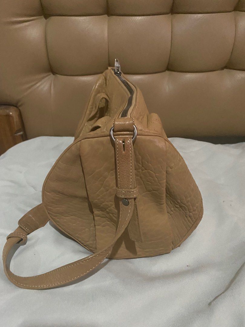 Alexander wang rocco bag (Category: Luxury Bags & Wallets) located in Lipa City. Submitted by ellagreg (Listing ID 1376909411, Image 2). Description: Alexander wang rocco bag Authentic Brandnew price $1,000 Rfs migrating.
