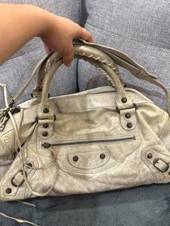 (Category: ) located in . Submitted by adethasuncion (Listing ID 1376914070, Image 1). Description: .