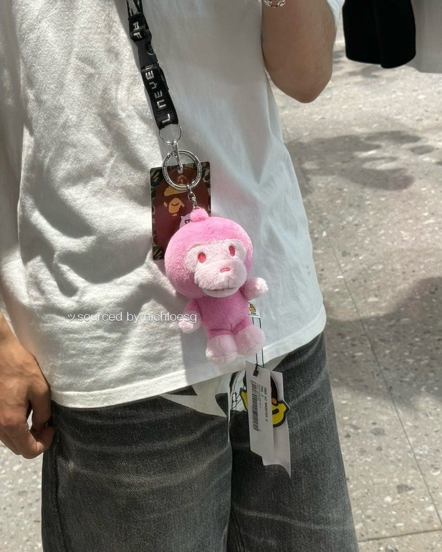 小物 BAPE Baby Milo Plush Doll Keychain pink Ape BAPE BABY MILO PLUSH DOLL KEYCHAIN PINK Plush Keychain