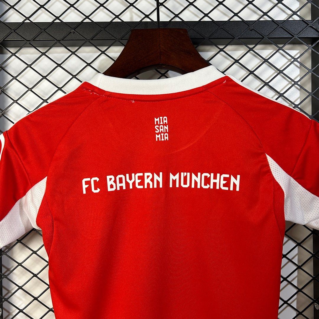 Bayern Munich kids Jersey 25-26 Home Football Jersey Soccer Jersey (Category: Babies & Kids Fashion) located in Singapore. Submitted by thezzbuy (Listing ID 1376948566, Image 3). Description: Adding Patch & Printing ↓(Additional) Printing $5 (Name+Number) Per Patch $3 Pre-order item. Once confirm the order, we’ll deliver in ur address with in 6-10 working day’s. Average delivery time 7-8 day’s. Payment method: - PayLah - PayNow - Bank transfer Yo