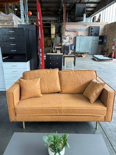 (Category: ) located in . Submitted by priceworthfurniture (Listing ID 1376832899, Image 1). Description: .