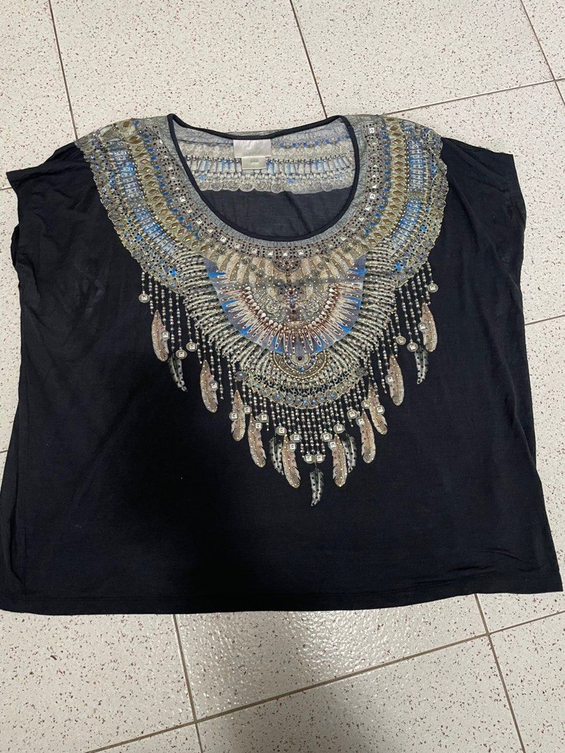 Camilla top (Category: Women's Clothes) located in Penshurst. Submitted by leoniemckin (Listing ID 1376841221, Image 1). Description: .