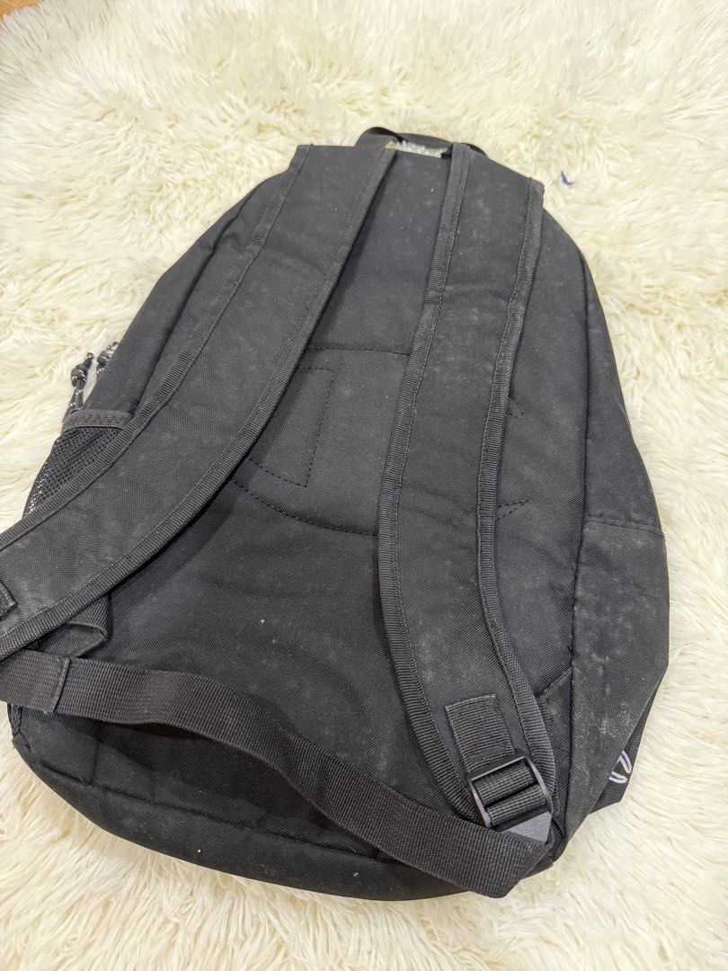 Champion Black Velocity Backpack (Category: Backpacks) located in Manila. Submitted by maxxnooblaa (Listing ID 1376991453, Image 2). Description: - has some flaws, & just needs cleaning - dm for more pics/questions :) .