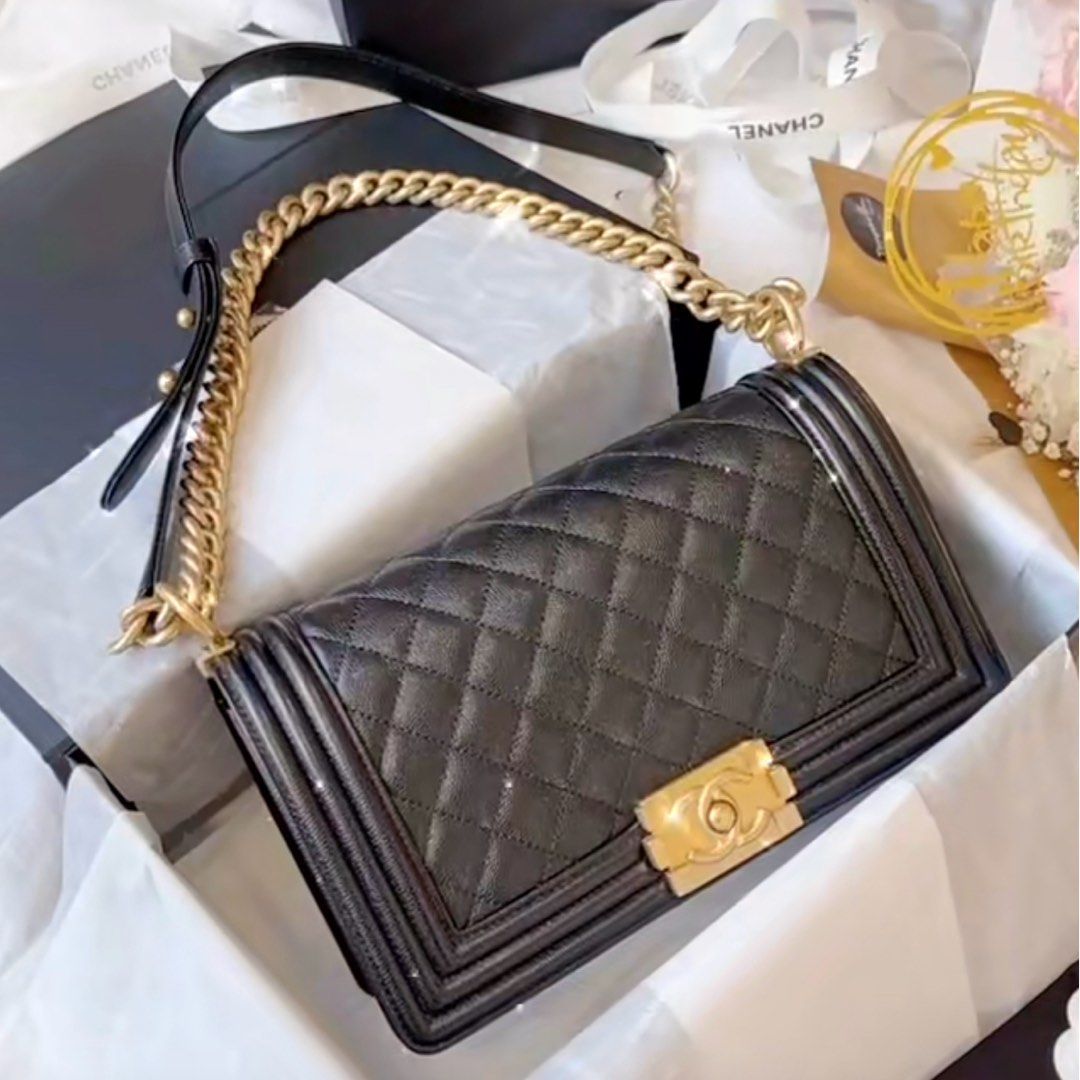 Chanel boy medium caviar aged gold hardware (Category: Bags & Wallets) located in Singapore. Submitted by evangeline_koala (Listing ID 1376855958, Image 1). Description: Brand new in box Never used before Full set with box and receipt .