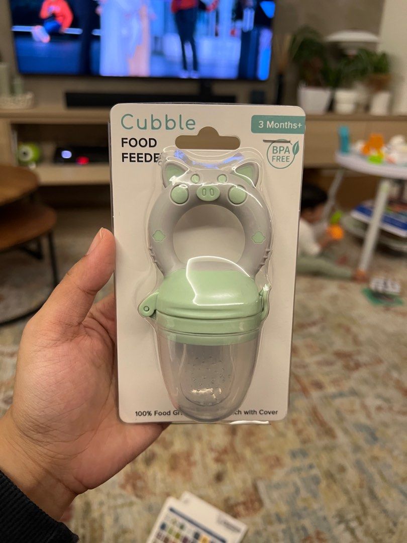 Cubble Food Feeder & Teether - Brand New (Category: Weaning & Toddler Feeding) located in Singapore. Submitted by livingwiththeb (Listing ID 1376979953, Image 1). Description: .