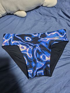 (Category: ) located in . Submitted by uniqeverything (Listing ID 1376940376, Image 1). Description: .