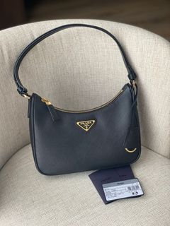 (Kategori: ) berada di . Dikirim oleh anzeraluxbags.id (ID iklan 1376900082, Gambar 1). Deskripsi: .