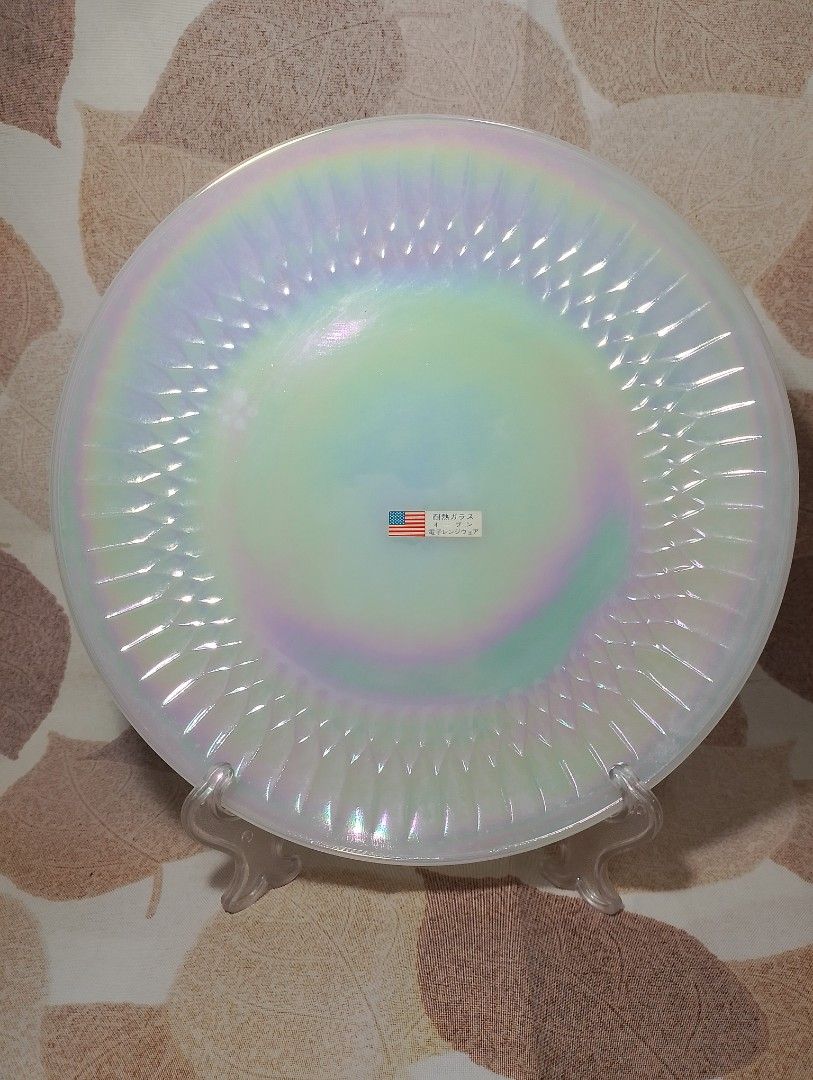 Federal Glass Moonglow Iridescent Plate (Category: Food Organization & Storage) located in Valenzuela. Submitted by buylaaaaa (Listing ID 1376886538, Image 1). Description: 1pc Unused VGC Handpicked Thrifted US Made.