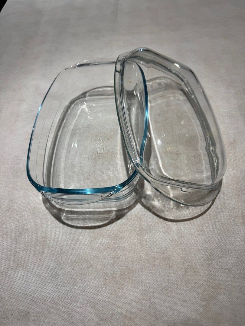 Glass container