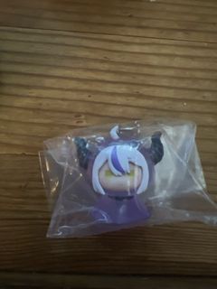 （分類：）位於 。 由 zarez.1 提交（商品編號 1376952488，圖片 1）。簡介： 。
