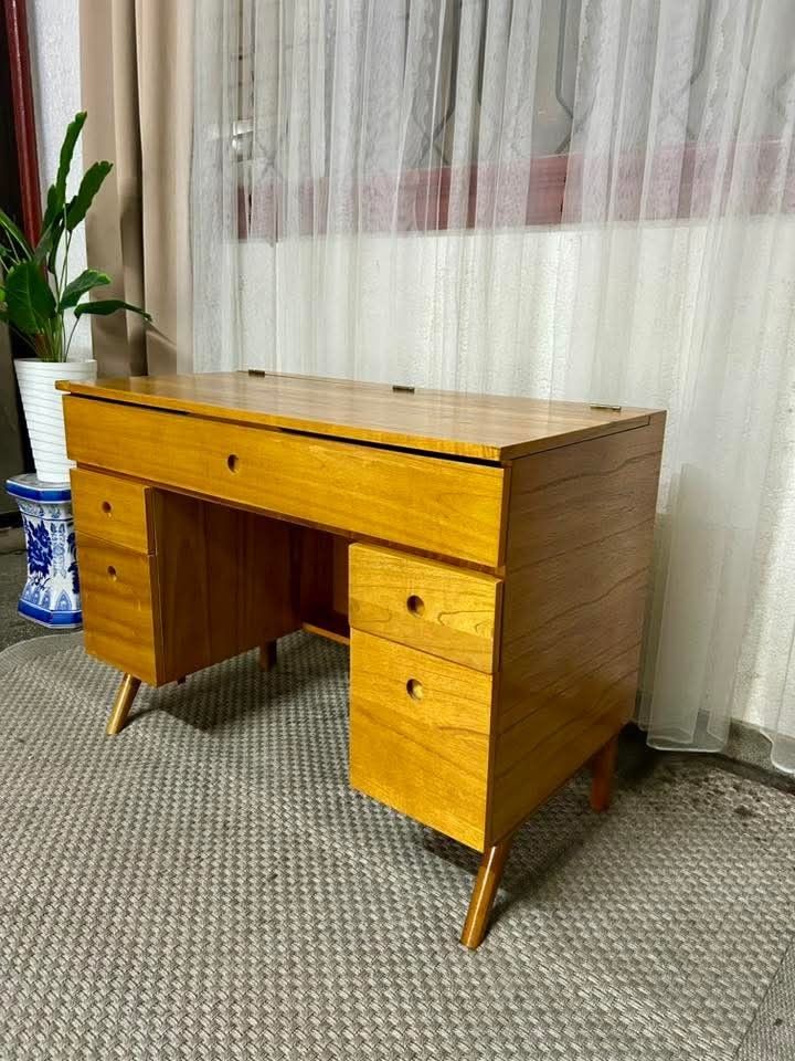 Imported Solid Wood 2in1 Study n Vanity Table with Drawers from Japan (Category: Tables & Sets) located in Valenzuela. Submitted by jenelyn6 (Listing ID 1376948280, Image 2). Description: Imported Solid Wood 2in1 Study n Vanity Table with Drawers from Japan P11,900 Only 39x20x20in Super Ganda Solid Wood 2in1 Study table Vanity Dresser Heavy Duty No issue Good Condition Minor Scratch Goods na Goods From Japan.