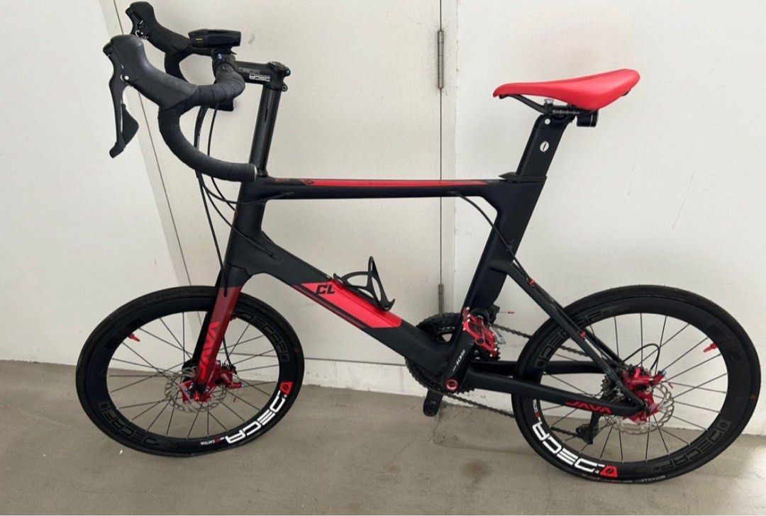 Java Mini Velo CL CB 22 Speed (Category: Bicycles) located in Singapore. Submitted by yongsherry (Listing ID 1376849607, Image 1). Description: Java Mini Velo CL CB 22S (Black & Red) - Serial No. 2021050838 - Shimino 105 groupset - Installed front & back lights & water bottle holder Everything in good condition! Original price at $1255, selling $600 PM me now for meet up collection .