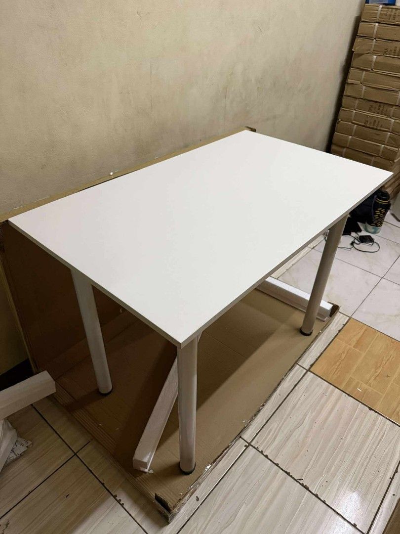 Jh 100x60x74cm COMPUTER TABLE LAMINATED WOOD (Category: Tables & Sets) located in Manila. Submitted by dolorchris69891 (Listing ID 1376820200, Image 2). Description: 100x60x74cm COMPUTER TABLE LAMINATED WOOD WHITE METAL STAND EASY TO ASSEMBLE.