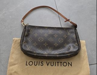 (Category: ) located in . Submitted by char_loti (Listing ID 1376840334, Image 1). Description: .