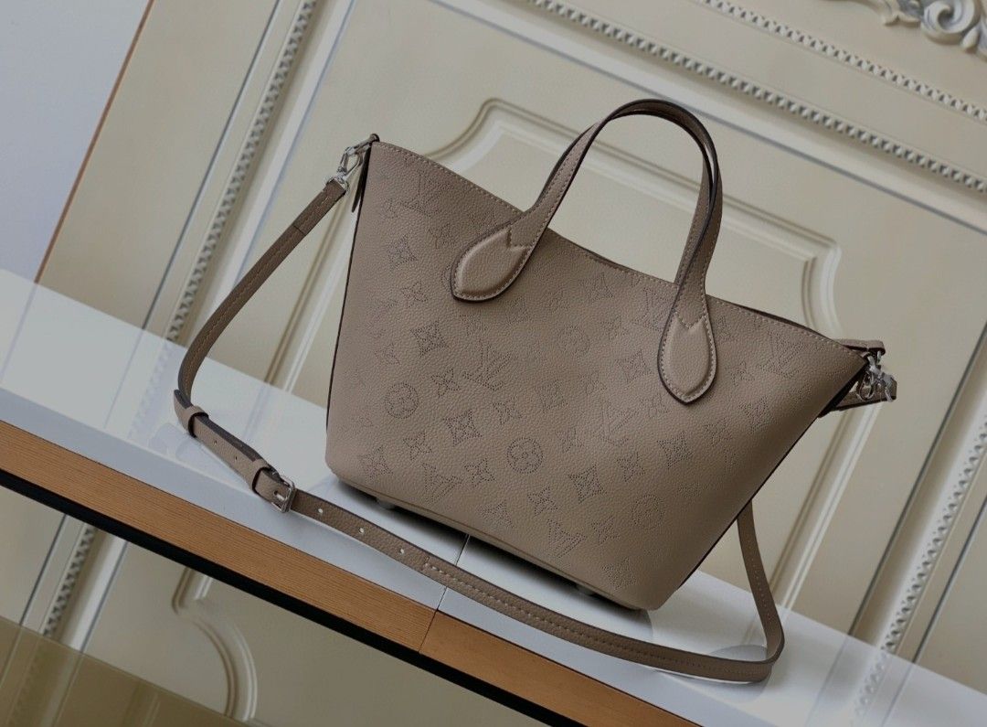 LV Blossom Mahina (Category: Luxury Bags & Wallets) located in Quezon City. Submitted by lacygirlshoppe (Listing ID 1376862675, Image 3). Description: for pre-order; add 2,500 for hot stamping.