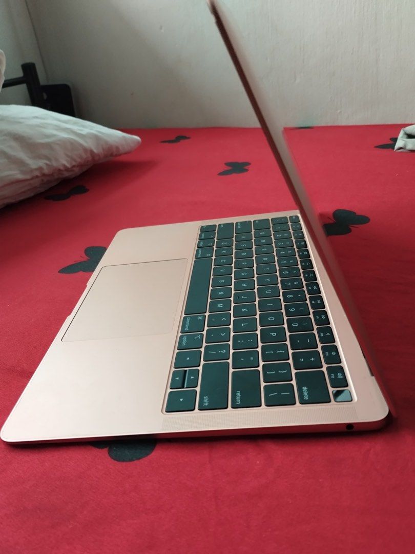 Macbook64885126076290111