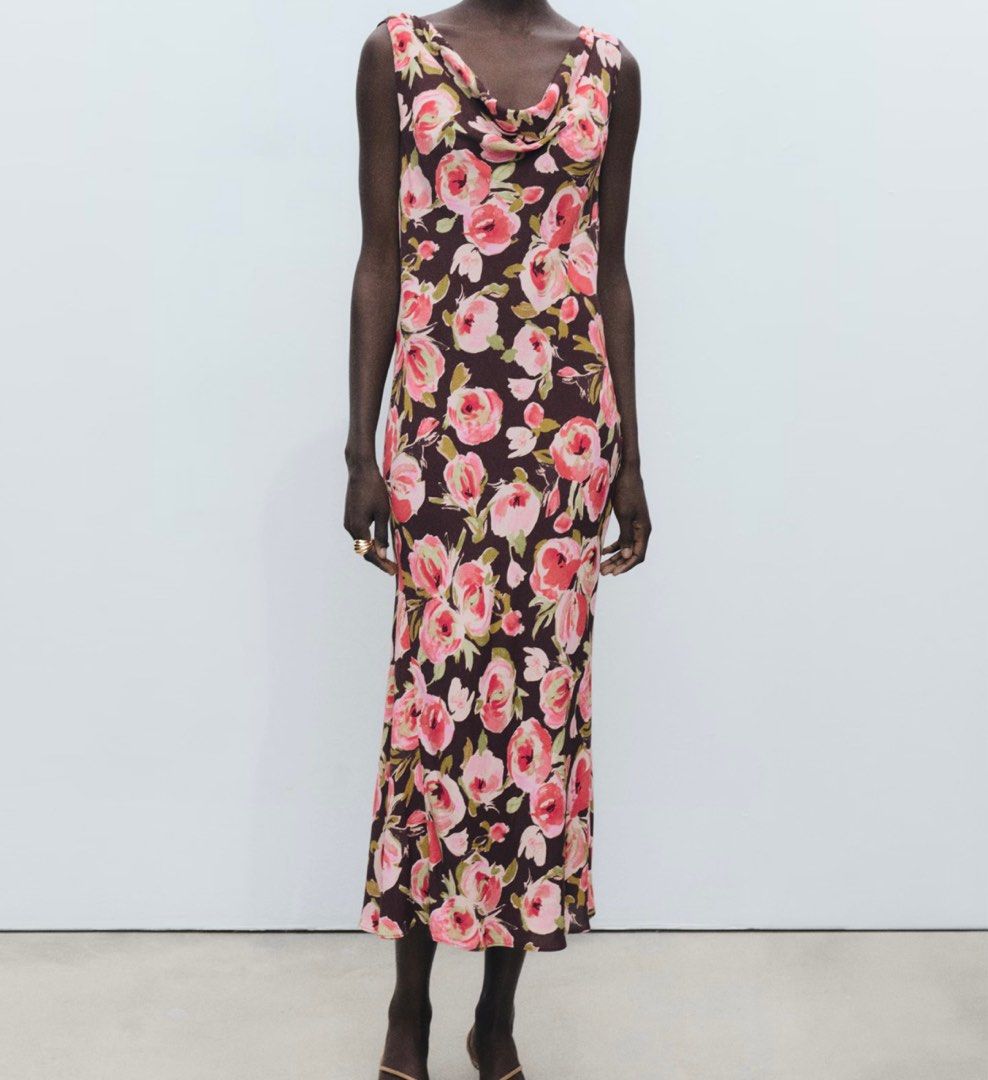 Mango floral dress with drapped neck (Category: Dresses) located in Quezon City. Submitted by declutterbykn (Listing ID 1376915512, Image 1). Description: .