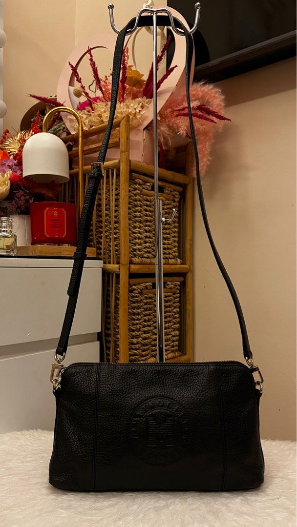 Metrocity sling bag (Category: Luxury Bags & Wallets) located in Naga. Submitted by thriftntr (Listing ID 1376975522, Image 1). Description: Metr⭕️city | 2,000 Retails expensive Small size crossbody bag Color Black Genuℹ️ne pebbled leather Gold hardwares Orig strap | detachable ; Belt type adjustable Hologram interior | Clean Minimal signs of use Rank A Disclaimer : We are not affiliated or associated with any brand featured in this post. All pro