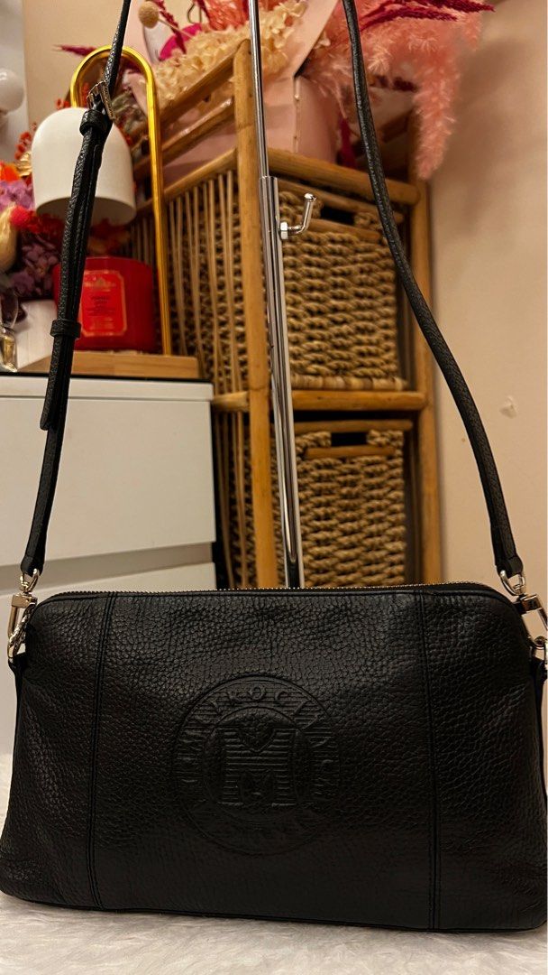 Metrocity sling bag (Category: Luxury Bags & Wallets) located in Naga. Submitted by thriftntr (Listing ID 1376975522, Image 3). Description: Metr⭕️city | 2,000 Retails expensive Small size crossbody bag Color Black Genuℹ️ne pebbled leather Gold hardwares Orig strap | detachable ; Belt type adjustable Hologram interior | Clean Minimal signs of use Rank A Disclaimer : We are not affiliated or associated with any brand featured in this post. All pro