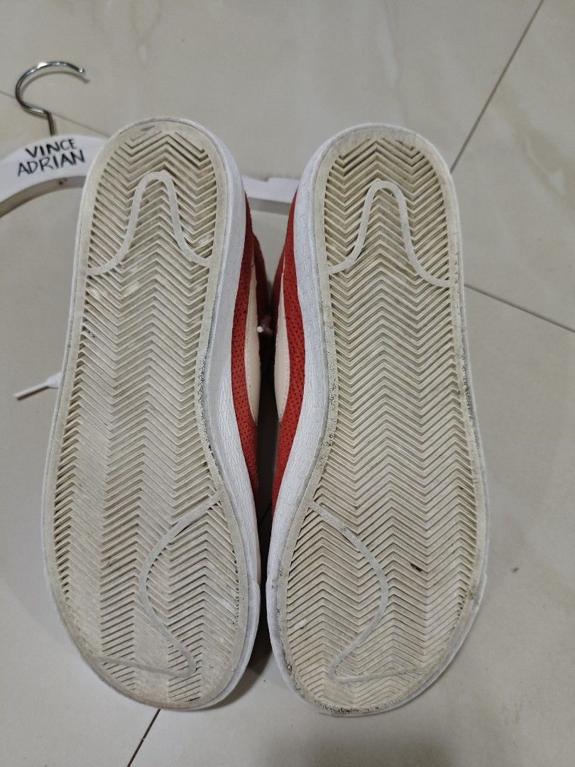 Nike Blazer Mid Suede(Authentic) (Category: Sneakers) located in Dapitan. Submitted by vincesabejon (Listing ID 1376906141, Image 3). Description: Us: 7 Uk: 6 Eur: 40 Cm: 25 Issue: Super Minimal Heeldrag.