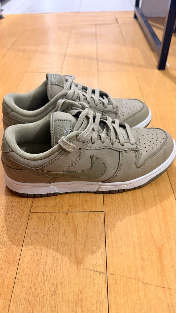 NIKE DUNK LOW NEUTRAL OLIVE (Category: Sneakers) located in Pasig City. Submitted by andygarcia17 (Listing ID 1376941324, Image 3). Description: PRELOVED SNEAKERS. Negotiable. Please see original amount details in screenshots. GCASH transfer only. Delivery will be shouldered by buyer. Pick up available in Eastwood City. .