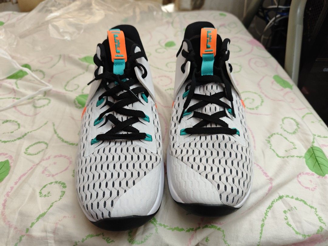 Basketball Lebron Witness Clear Jade Nike Basketball Shoes (LeBron