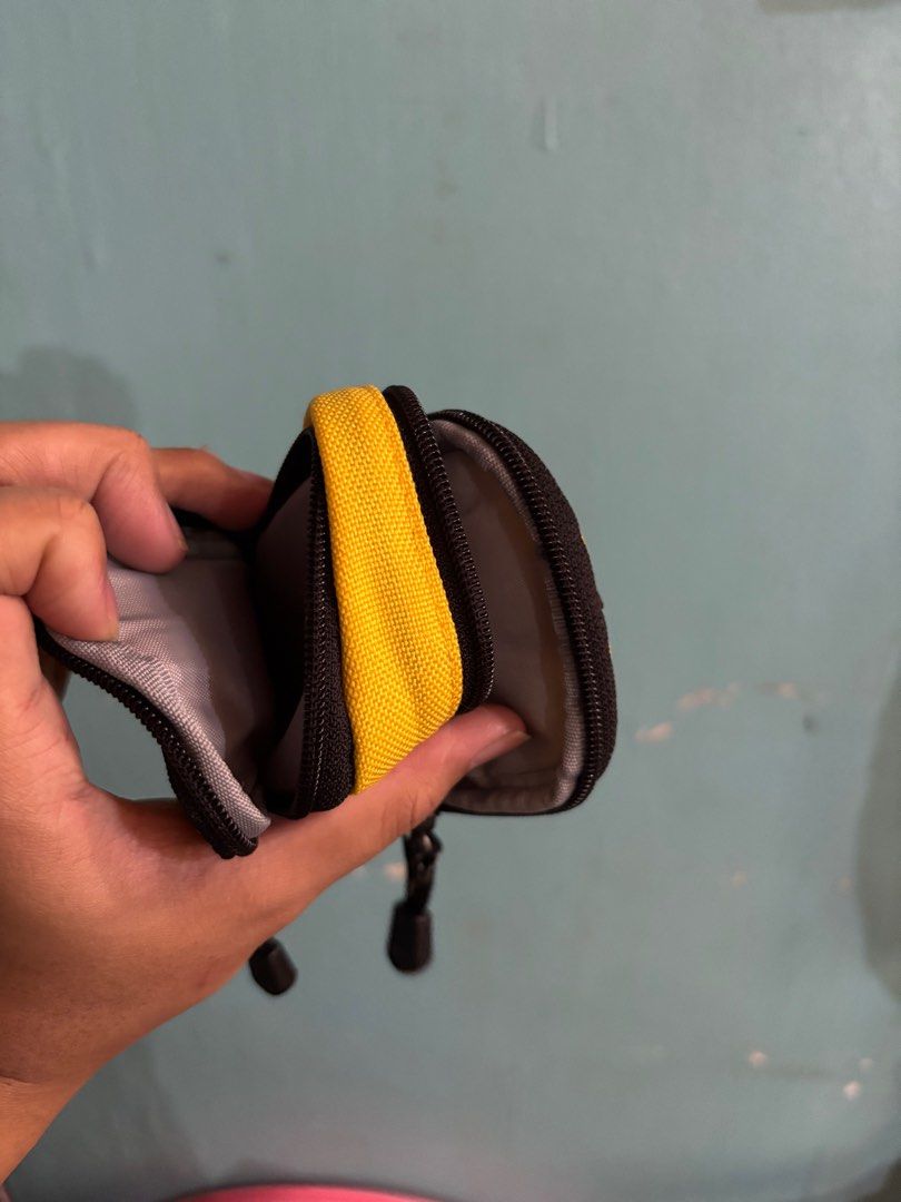 Outdoor small pouch (Category: Belt bags, Clutches and Pouches) located in Pasig City. Submitted by rmark (Listing ID 1376962514, Image 3). Description: .