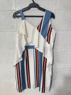 (Category: ) located in . Submitted by nice_closet (Listing ID 1376837697, Image 1). Description: .