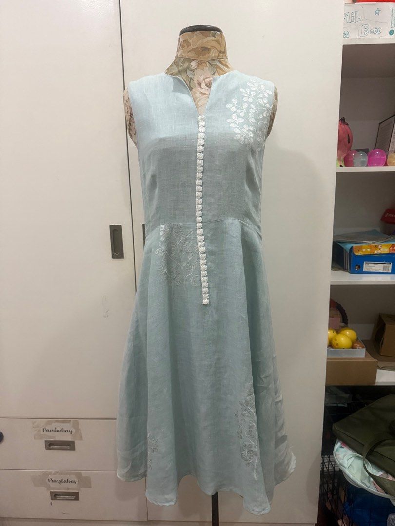 powder blue linen dress (Category: Dresses) located in Angeles City. Submitted by lcm19 (Listing ID 1376973453, Image 1). Description: .