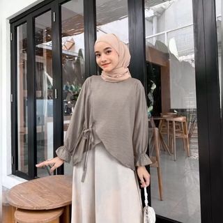(Kategori: ) berada di . Dikirim oleh comely.jn (ID iklan 1376897645, Gambar 1). Deskripsi: .