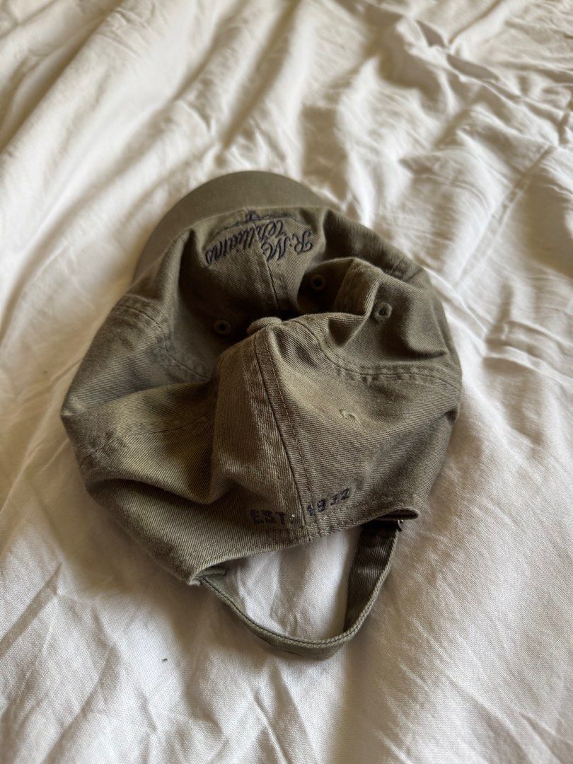 R.M. Williams Cap (Category: Caps & Hats) located in Singapore. Submitted by vhtimbo (Listing ID 1376863243, Image 1). Description: Genuine RM Williams cap purchased from the store in Perth..