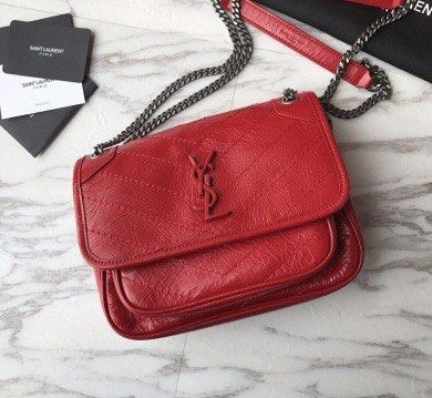 Sac NIki crinkled leather (Category: Luxury Bags & Wallets) located in Paranaque City. Submitted by kgmgiftedph20 (Listing ID 1376980819, Image 1). Description: .