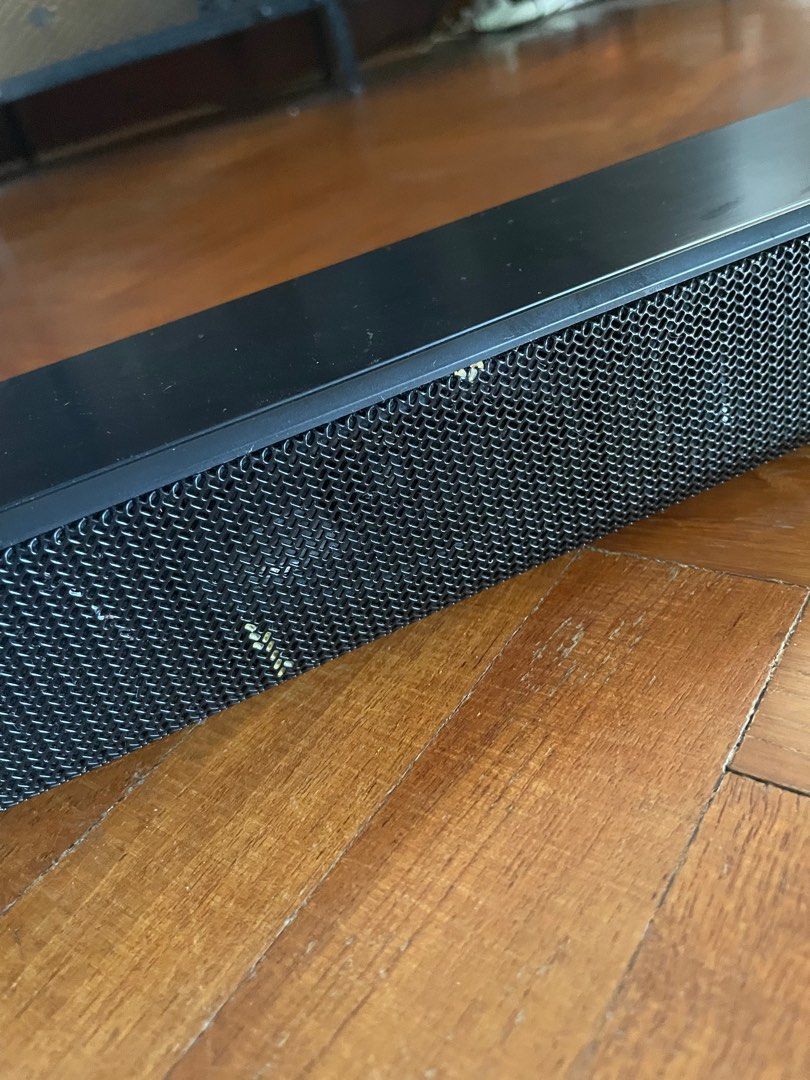 Samsung sub woofer and soundbar63212846746627113