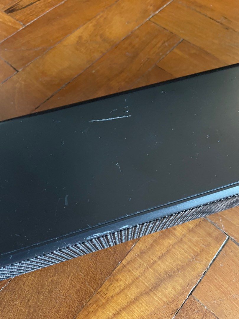 Samsung sub woofer and soundbar63212846746627114