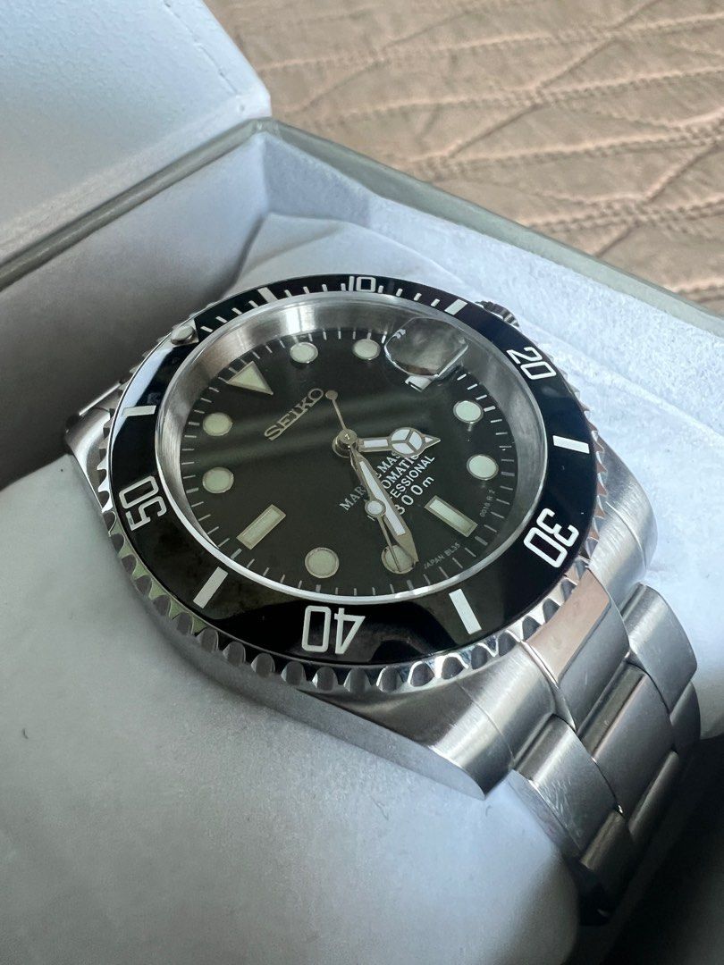 Seiko GMT all steel MOD edition (Category: Men's Watches) located in Pasig City. Submitted by da__44 (Listing ID 1376899103, Image 3). Description: Selling all steel SEIKO GMT w Date RFS- decluttering. Not using it anymore.