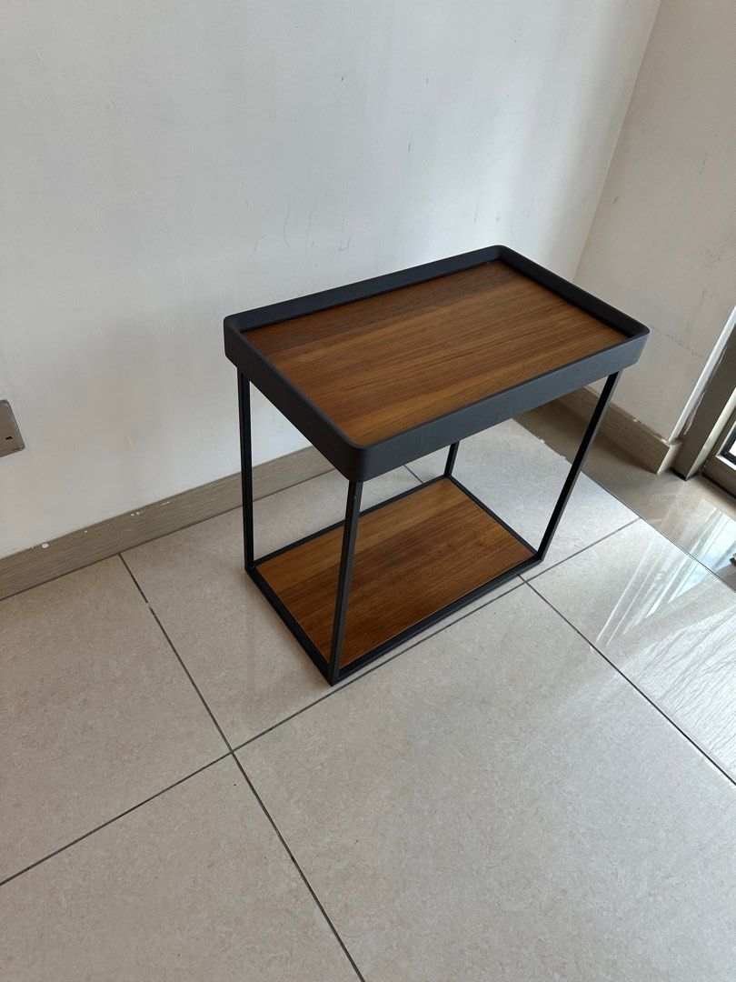 Side table （分類：桌子）位於 Hong Kong。 由 eexzzz 提交（商品編號 1376998352，圖片 2）。簡介： W520xD310xH510mm。