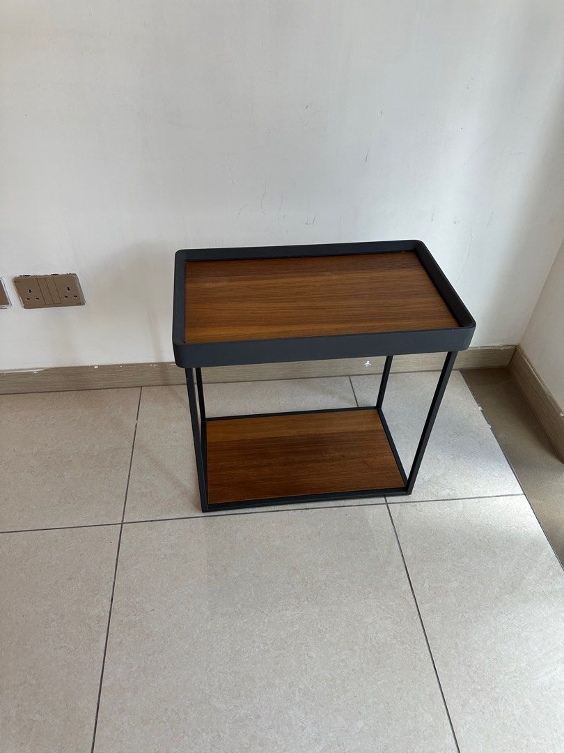 Side table （分類：桌子）位於 Hong Kong。 由 eexzzz 提交（商品編號 1376998352，圖片 1）。簡介： W520xD310xH510mm。