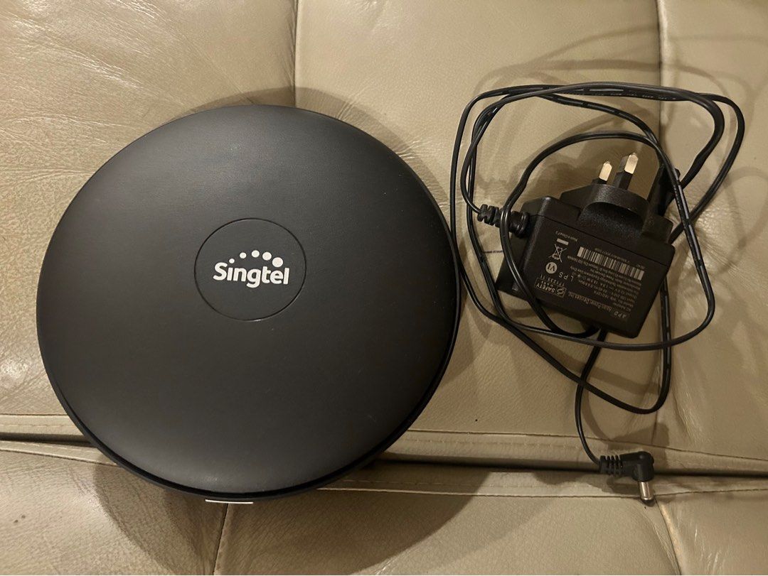 SingTel Mesh - used (Category: Networking) located in Singapore. Submitted by chocolatemalt (Listing ID 1376985942, Image 1). Description: Lightly used. Did not keep the box..