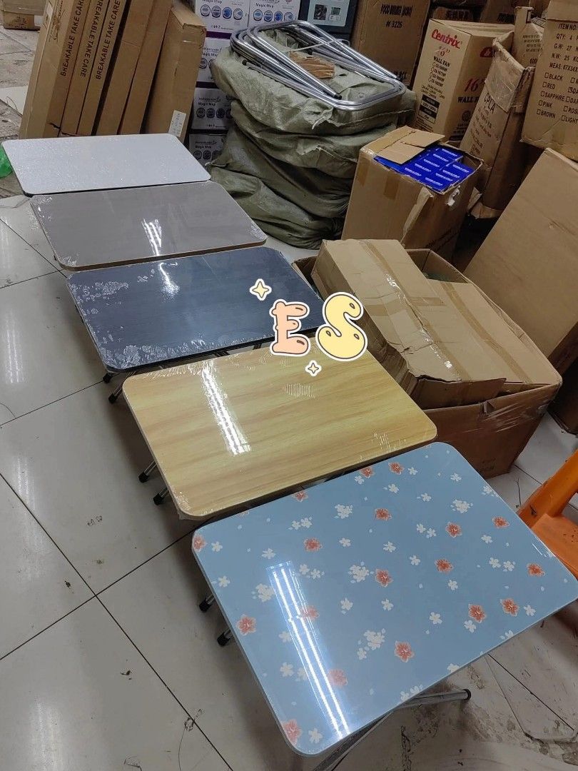 Stall folding table (Category: Tables & Sets) located in Manila. Submitted by saguittarian06 (Listing ID 1376982905, Image 1). Description: ➖➖Stall folding table 60*40*50cm➖➖ Rwhite，grey，black，blue，brwon.