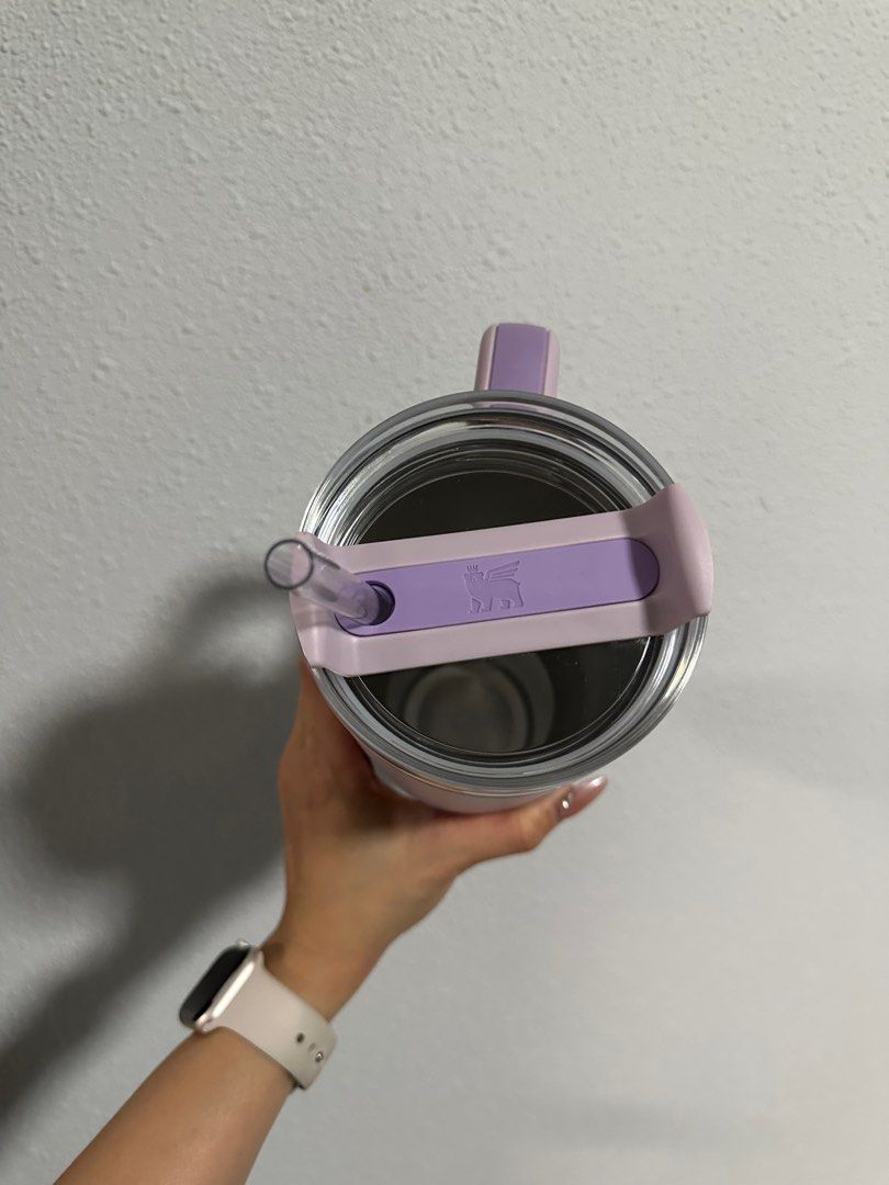 Stanley Quencher H2.0 FlowState Tumbler in Orchid 40oz (Category: Water Bottles & Tumblers) located in Singapore. Submitted by angiezzq (Listing ID 1376930910, Image 3). Description: See pic 2 onwards for real life picture and condition. Not for fussy buyers Purchased from Stanley official store.